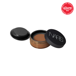 Poudre fixatrice Light Reflecting™ – Libre , Sable Poudre fixatrice Light Reflecting™ – Libre, Sable