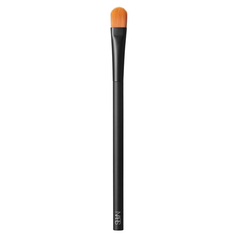 #12 Cream Blending Brush Display zoomed image number 1: #12 Cream Blending Brush,