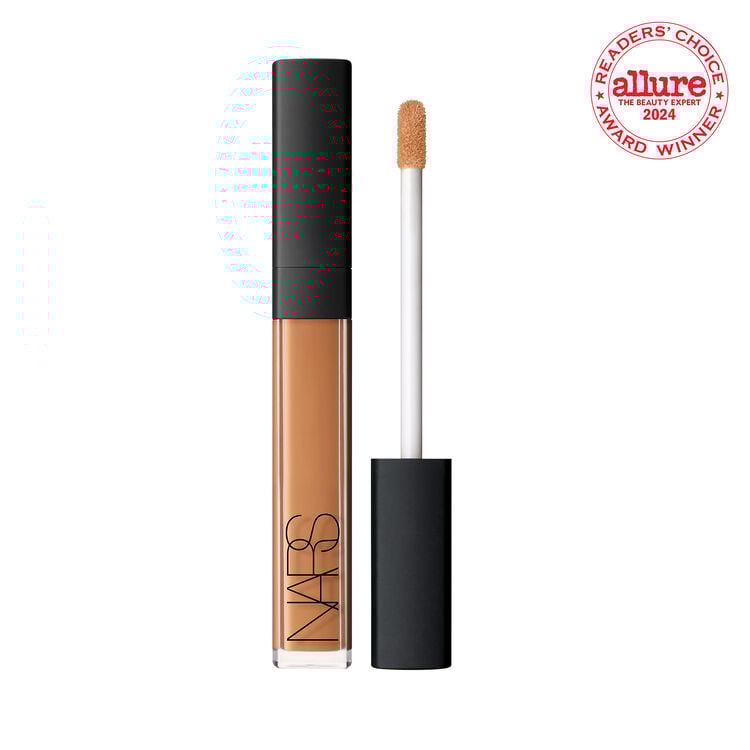 Radiant Creamy Concealer, Chestnut Display zoomed image number 1: Radiant Creamy Concealer, Chestnut