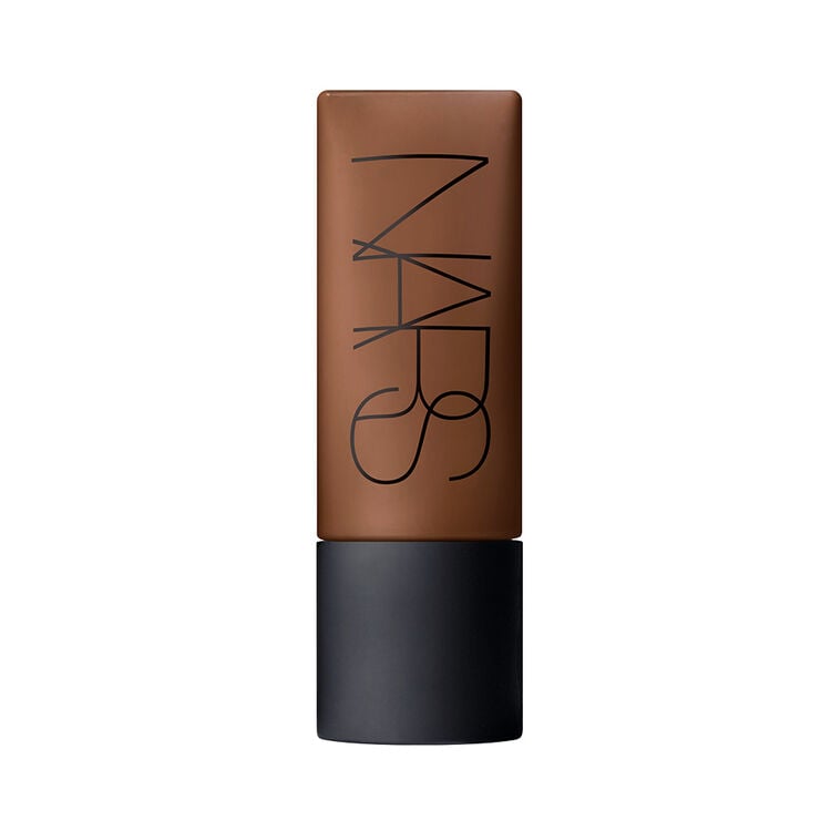 Soft Matte Complete Foundation, Iguacu Display zoomed image number 1: Soft Matte Complete Foundation, Iguacu