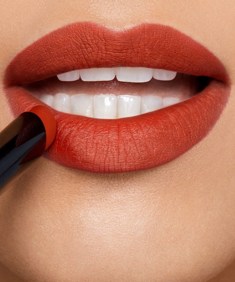Powermatte Lipstick - TOO HOT TO HOLD