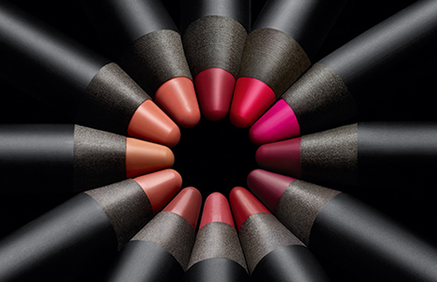 AUDACIEUSE OU NUE? NARS Trouvez votre couleur pour les lèvres. SÉLECTEUR POUR LES LÈVRES
