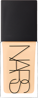 LIGHT REFLECTING FOUNDATION